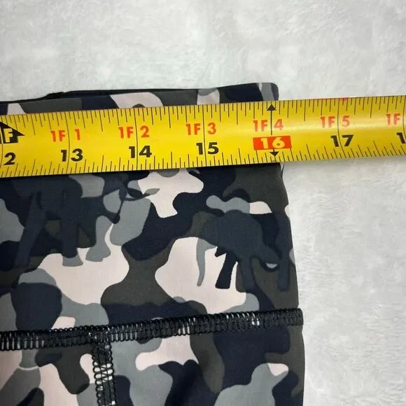 Sweaty Betty Zero Gravity Elephant Camo Leggings XL Women Rare